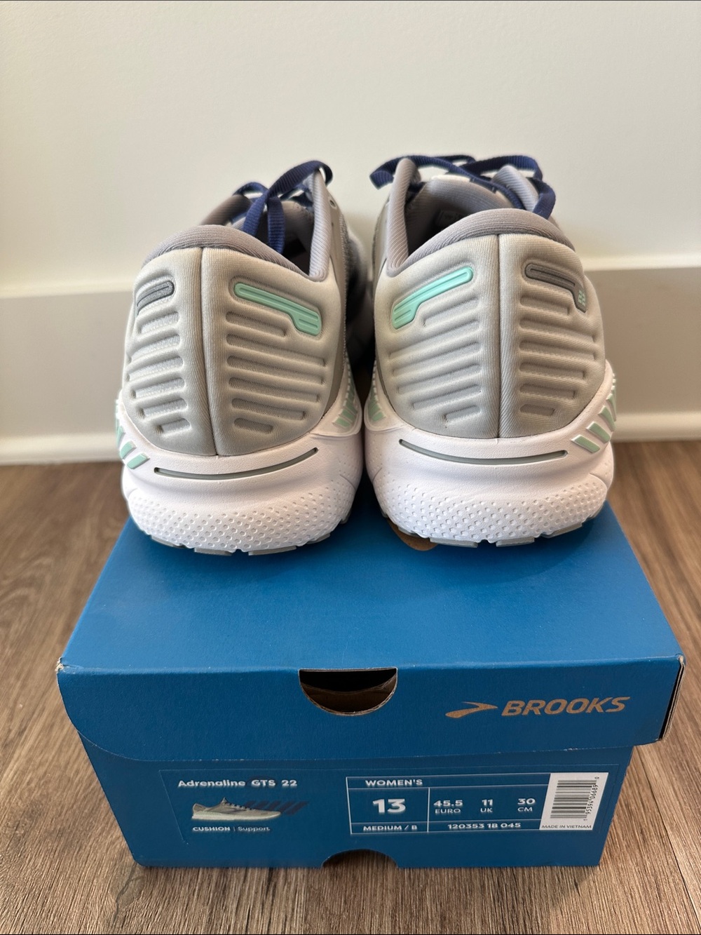 Brooks Women's Adrenaline GTS Running Shoes - Light Gray, Purple, & Mint Accents - Picture 4 of 6